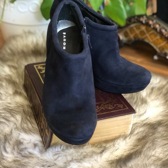 Trouve Blue Suede Platform Wedge Booties size 6 - Picture 6 of 13